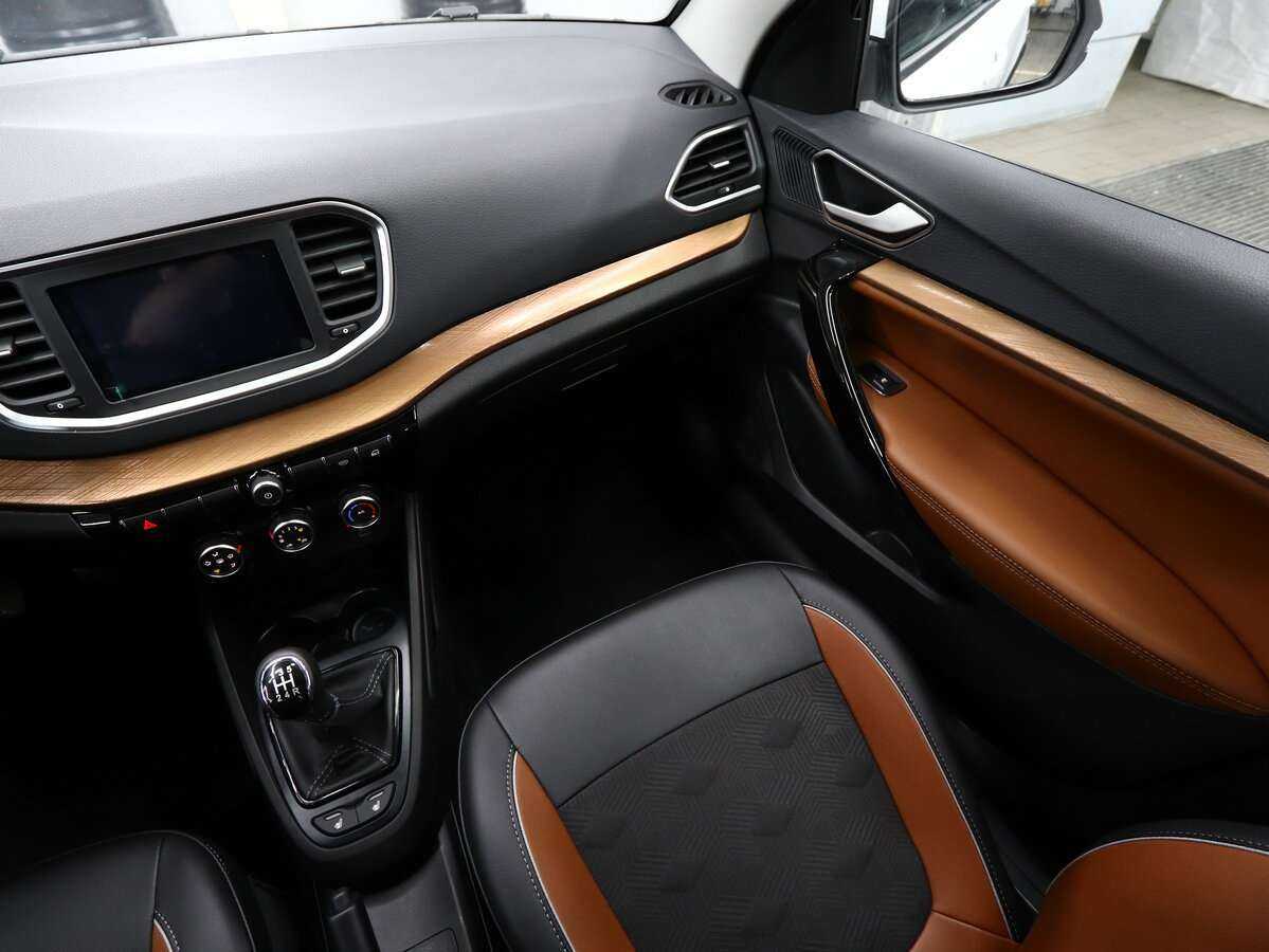 Купить Lada (ВАЗ) Vesta с пробегом. Фото: #19