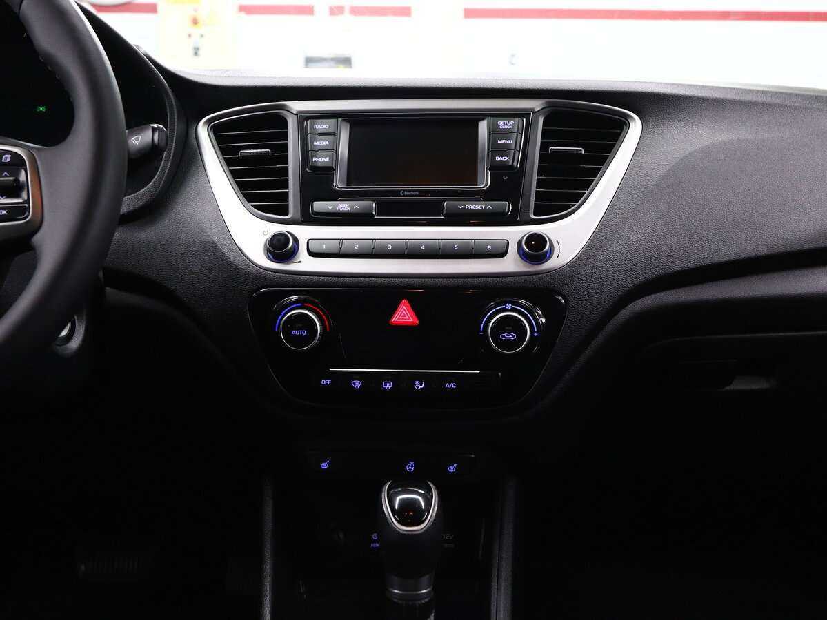 Купить Hyundai Solaris с пробегом. Фото: #21