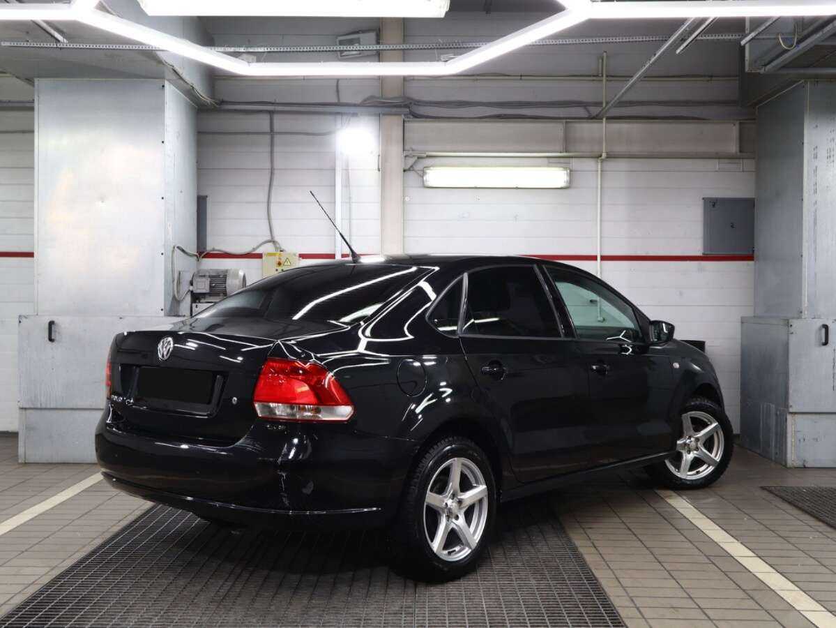 Купить Volkswagen Polo с пробегом. Фото: #3