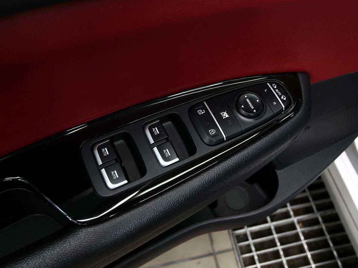 Купить Kia Optima с пробегом. Фото: #19