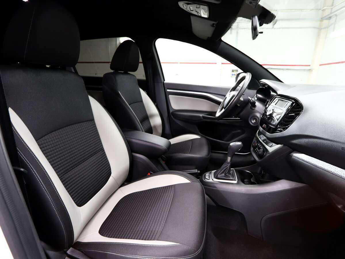 Купить Lada (ВАЗ) Vesta с пробегом. Фото: #12