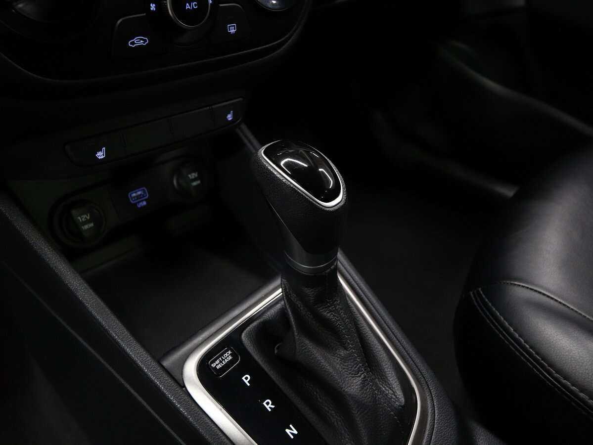 Купить Hyundai Solaris с пробегом. Фото: #12