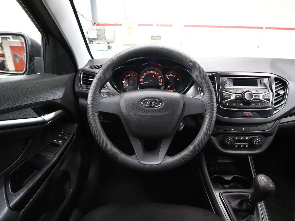 Купить Lada (ВАЗ) Vesta с пробегом. Фото: #11