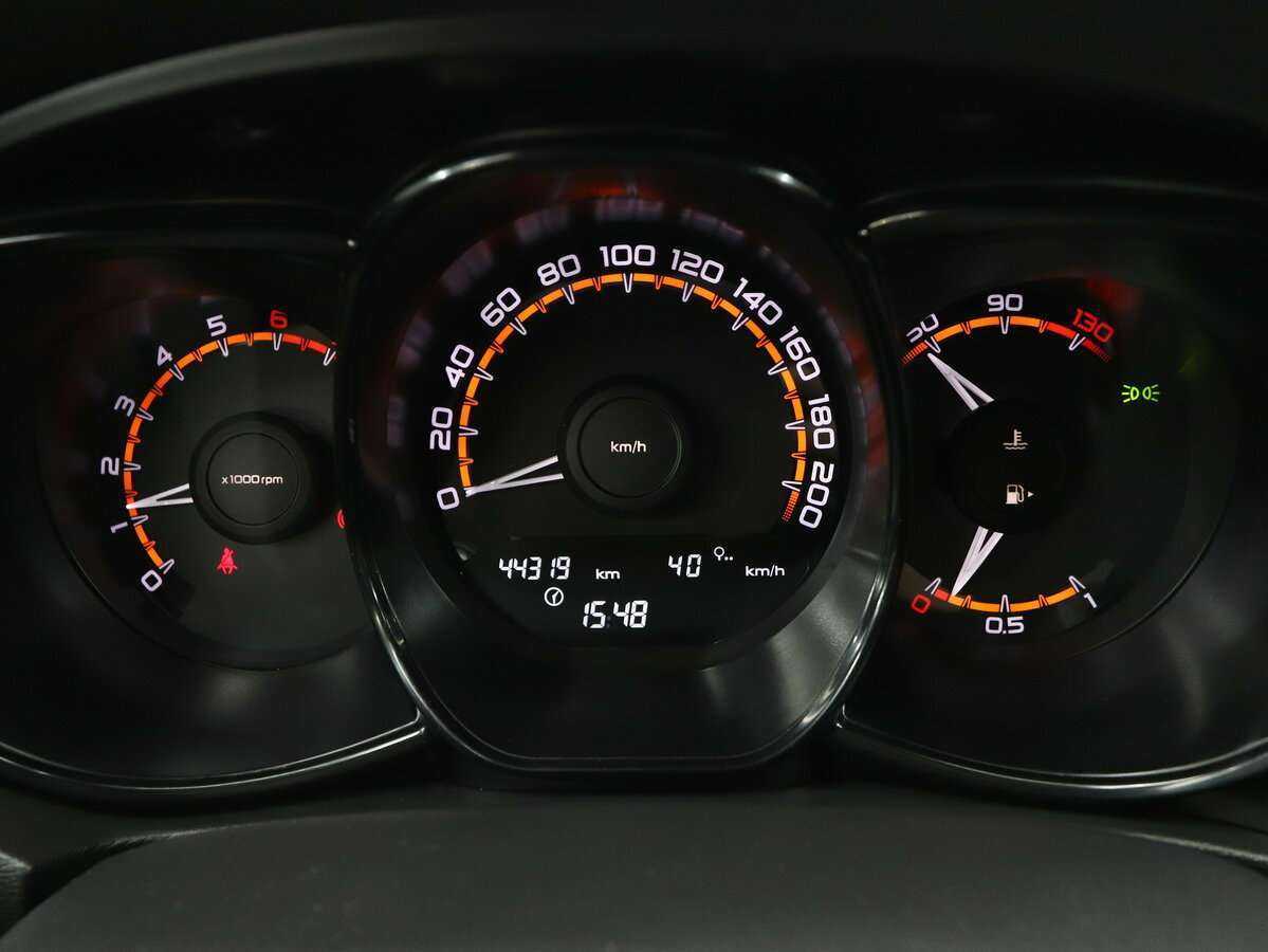 Купить Lada (ВАЗ) Vesta с пробегом. Фото: #12