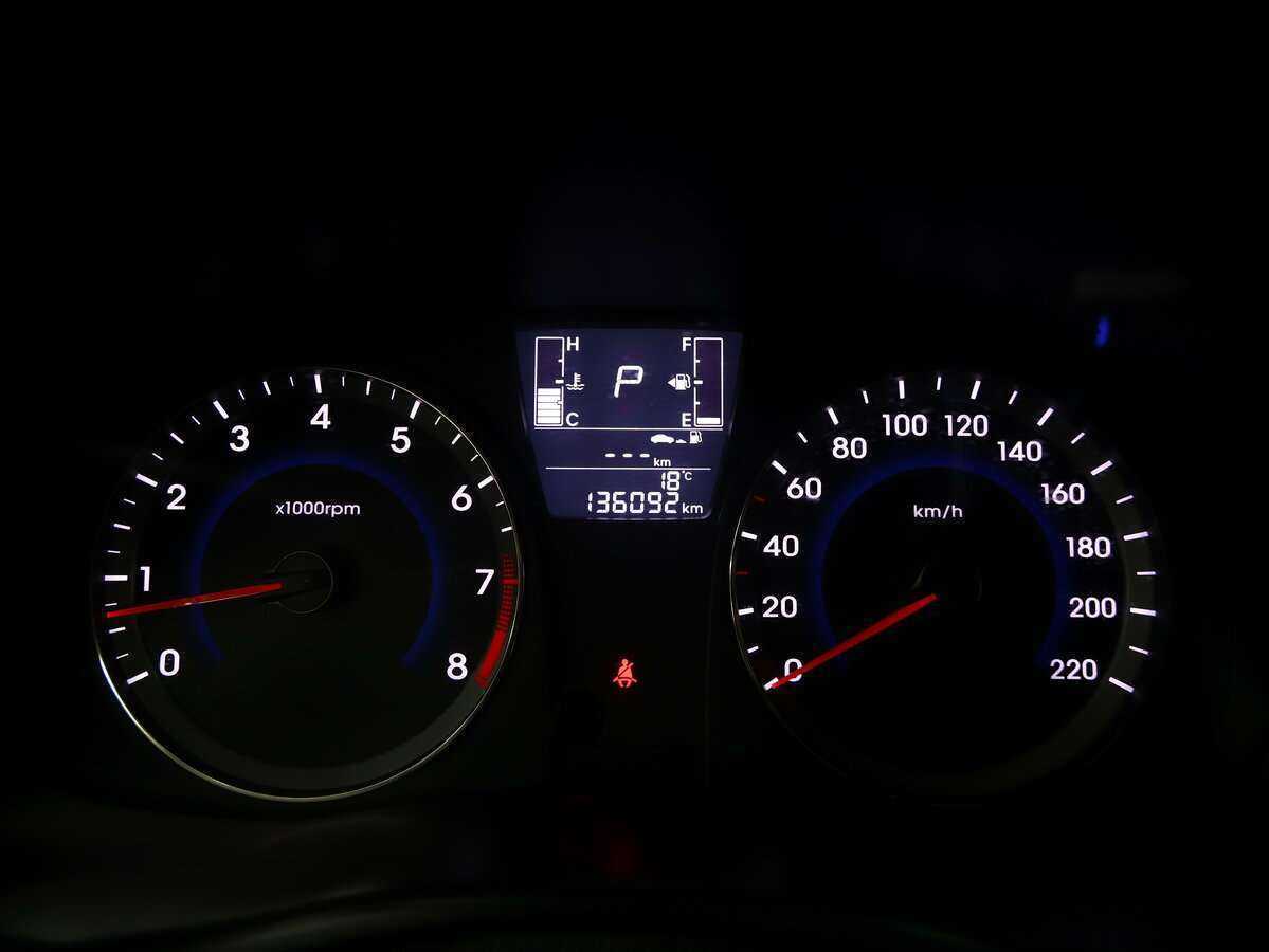 Купить Hyundai Solaris с пробегом. Фото: #11