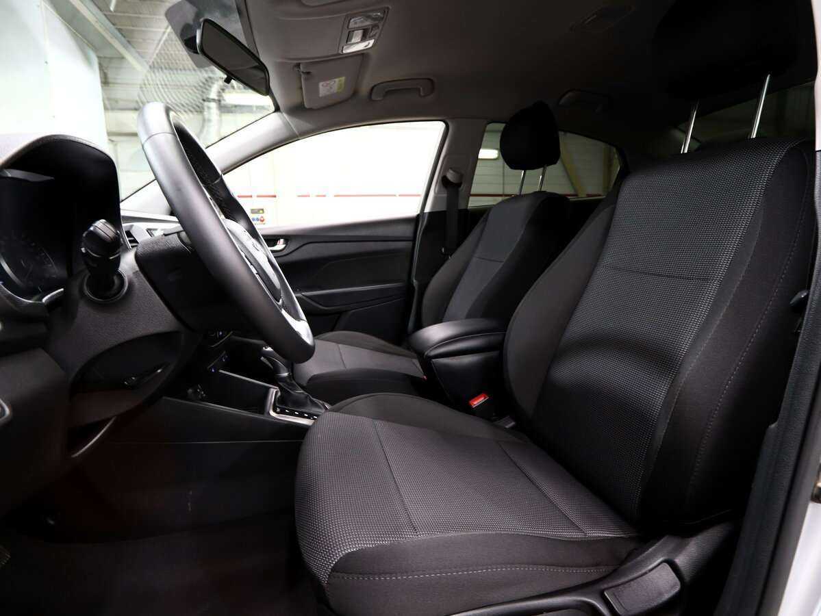 Купить Hyundai Solaris с пробегом. Фото: #8