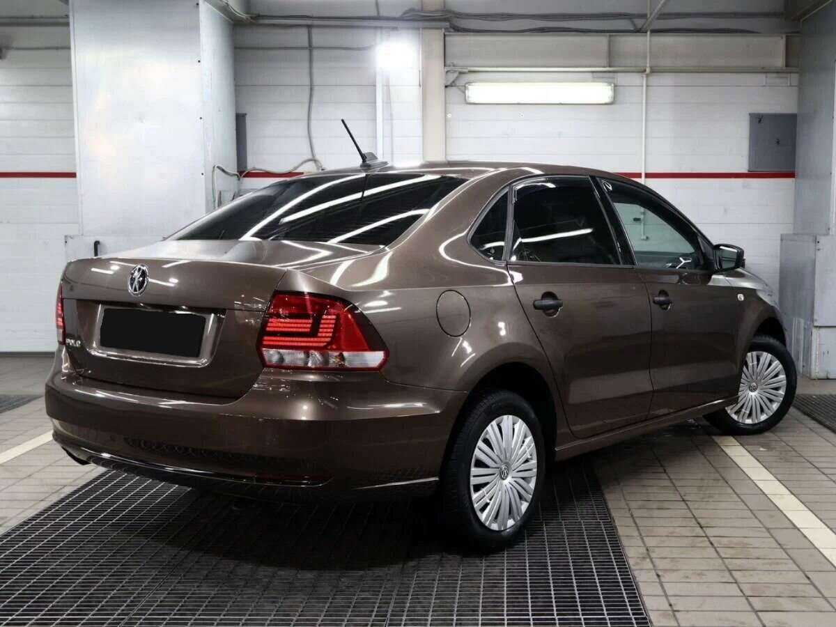 Купить Volkswagen Polo с пробегом. Фото: #2