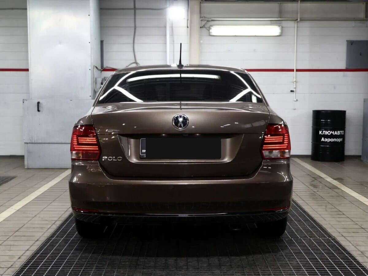 Купить Volkswagen Polo с пробегом. Фото: #3