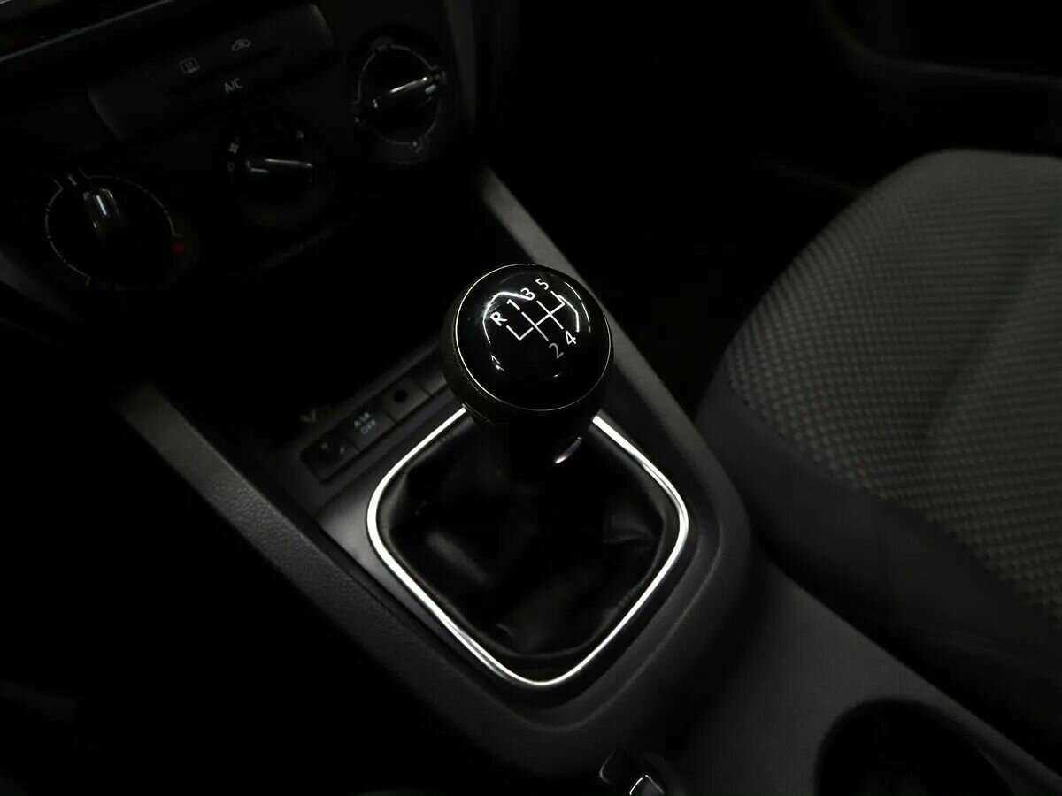 Купить Volkswagen Jetta с пробегом. Фото: #13