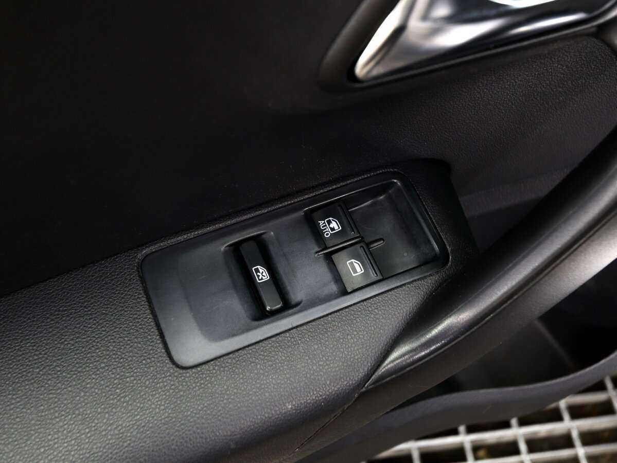 Купить Volkswagen Polo с пробегом. Фото: #7