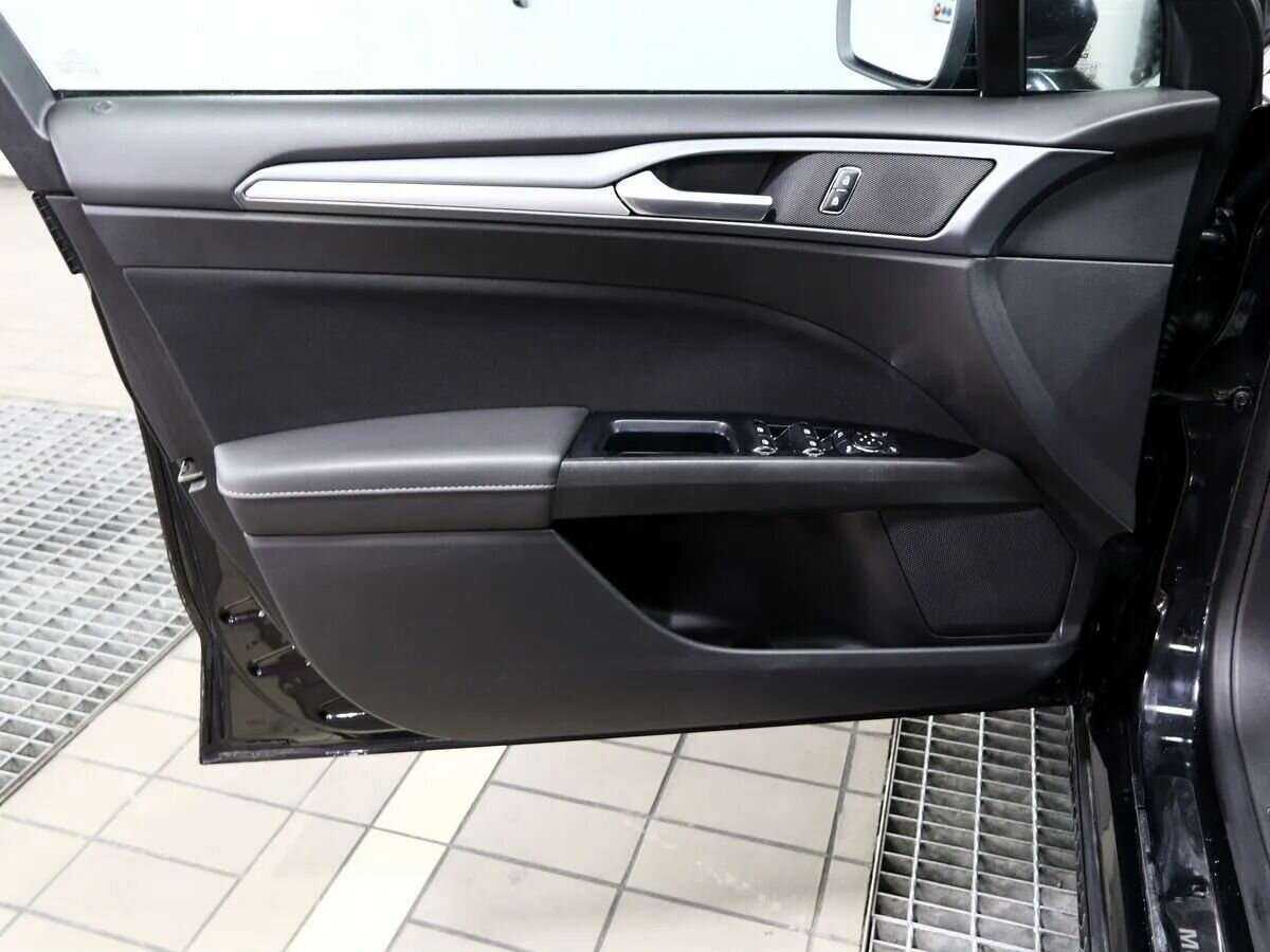 Купить Ford Mondeo с пробегом. Фото: #13