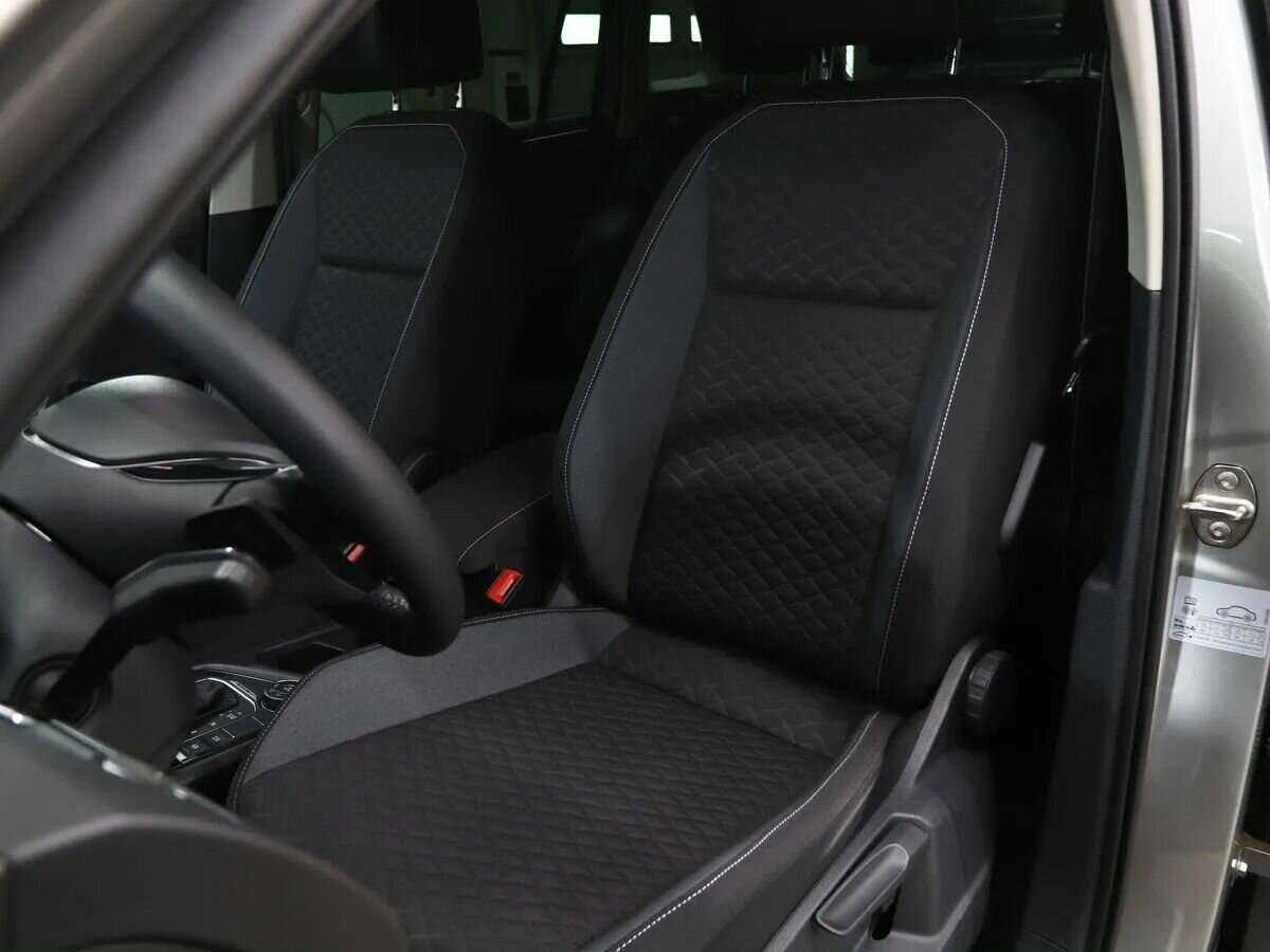 Купить Volkswagen Tiguan с пробегом. Фото: #9