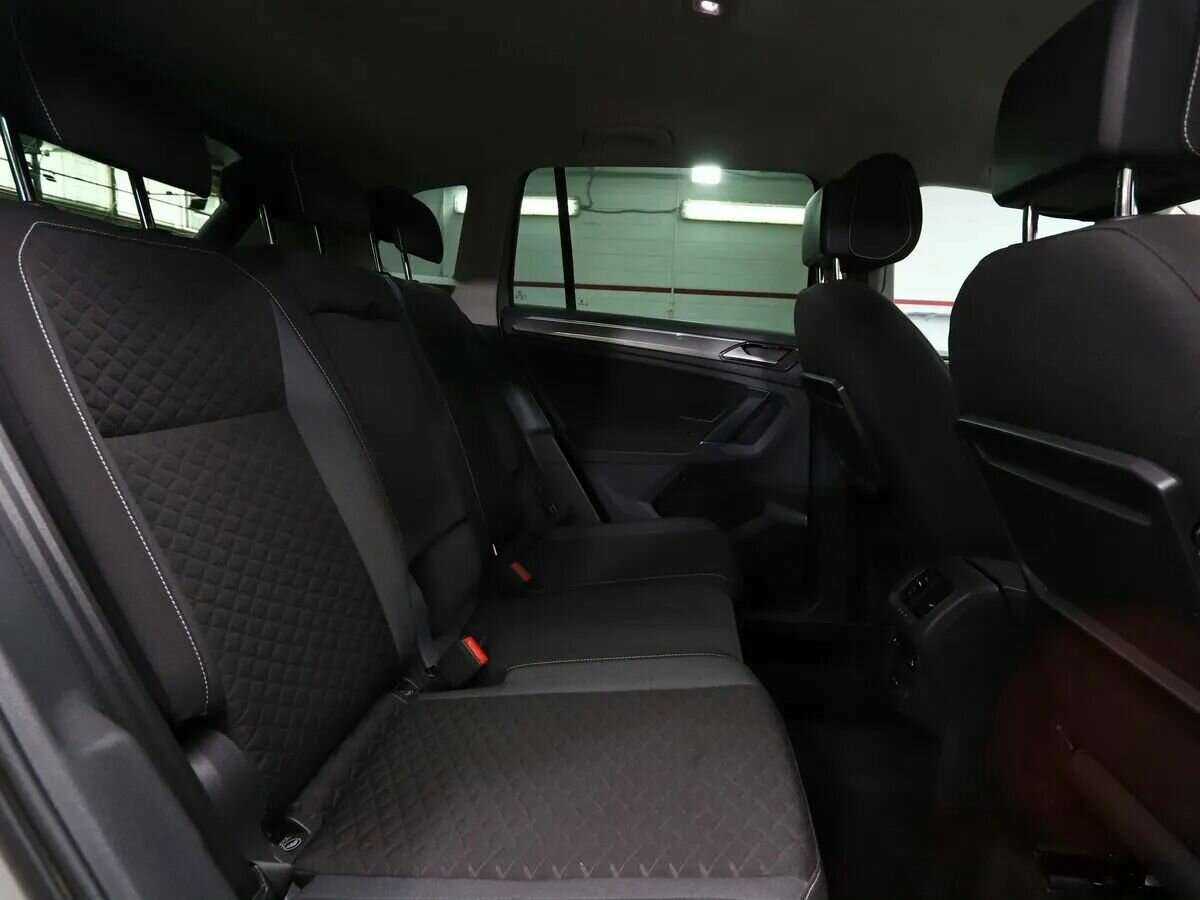 Купить Volkswagen Tiguan с пробегом. Фото: #15