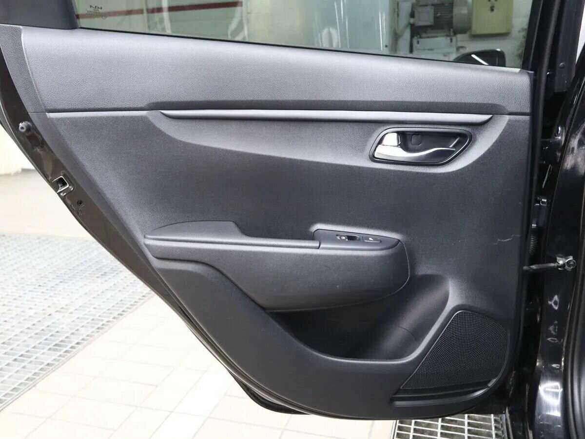 Купить Kia Rio с пробегом. Фото: #9