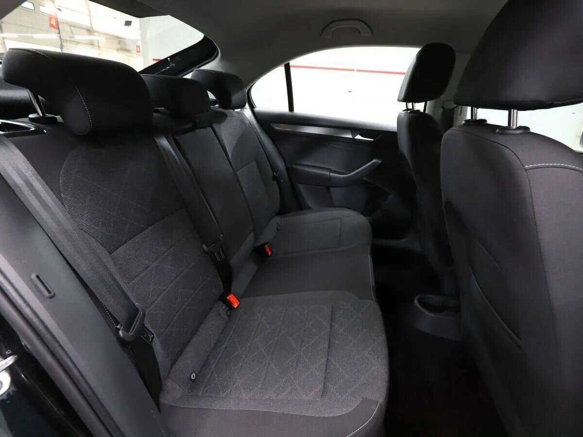 Купить Volkswagen Polo с пробегом. Фото: #12