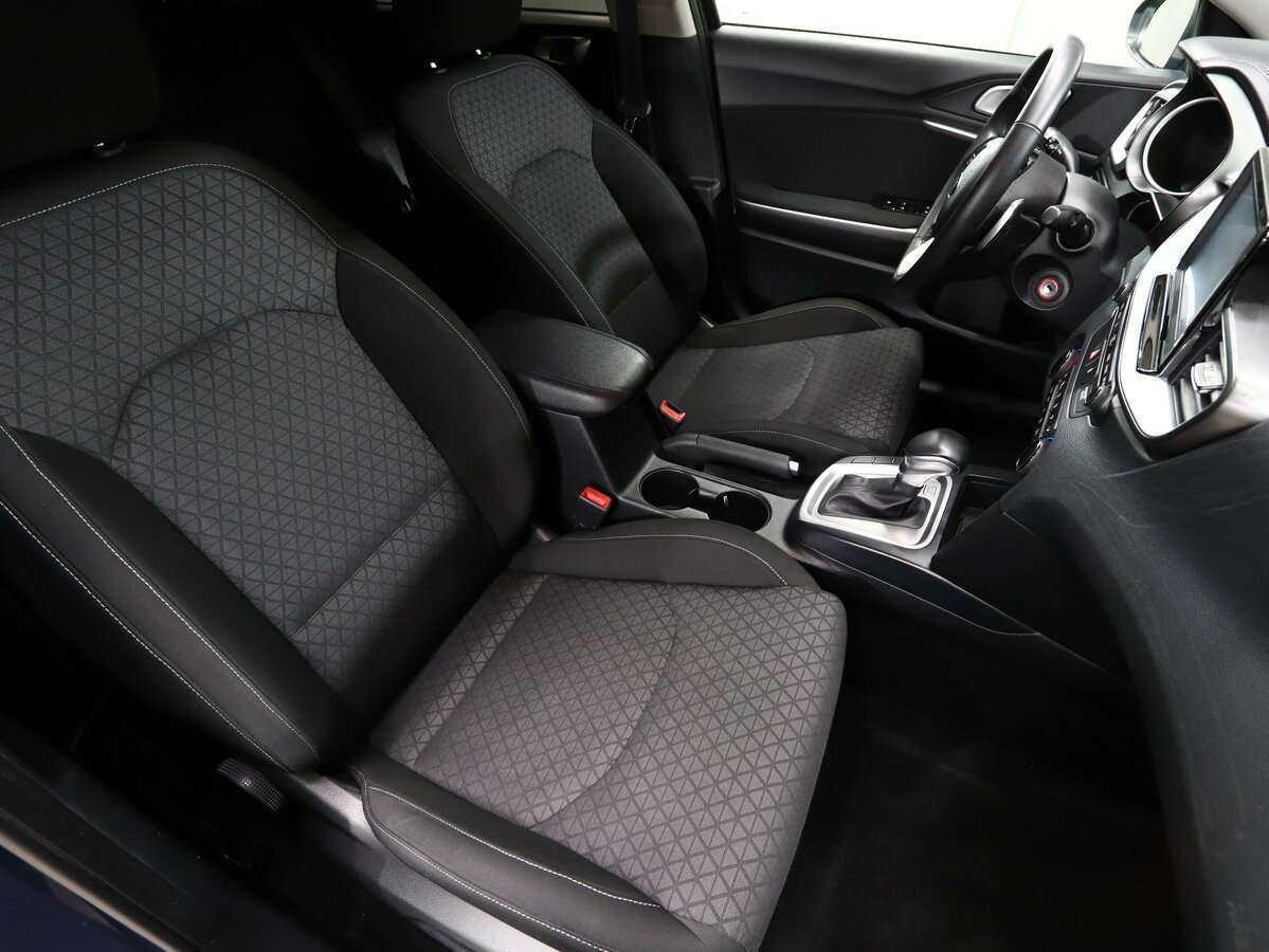 Купить Kia Ceed с пробегом. Фото: #12