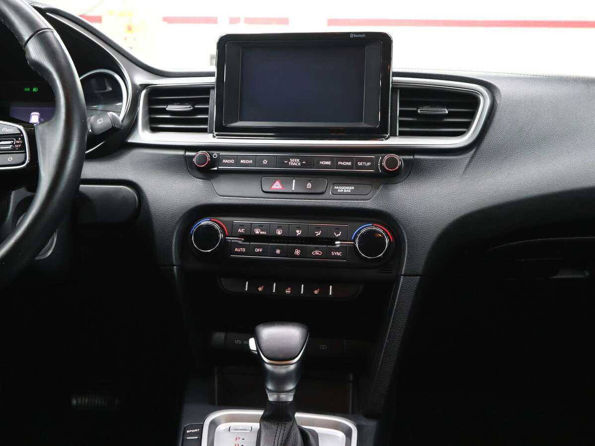 Купить Kia Ceed с пробегом. Фото: #18