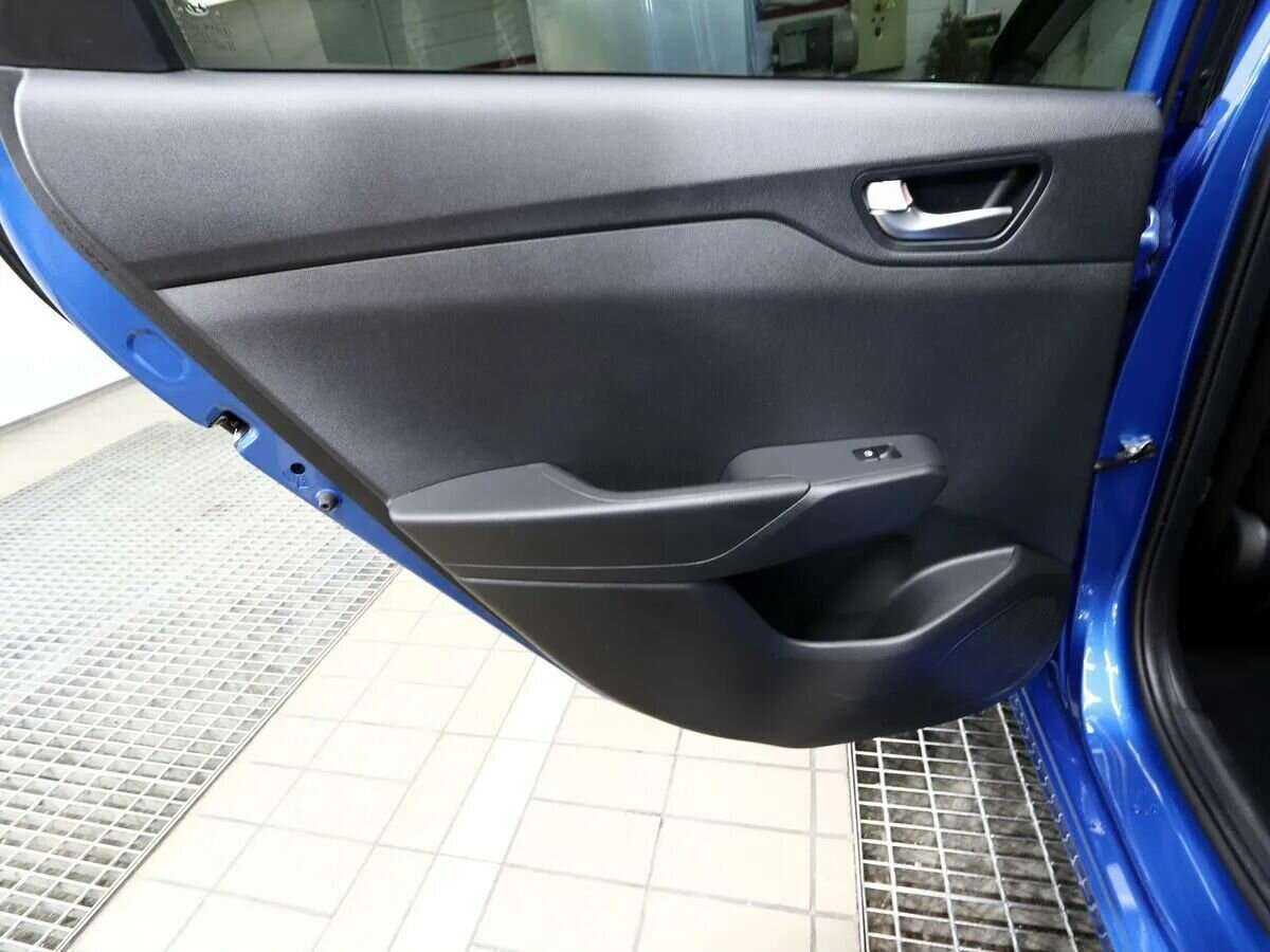 Купить Hyundai Solaris с пробегом. Фото: #10