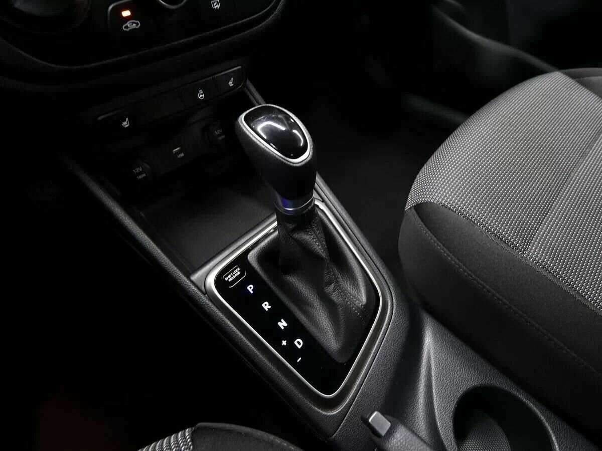 Купить Hyundai Solaris с пробегом. Фото: #20