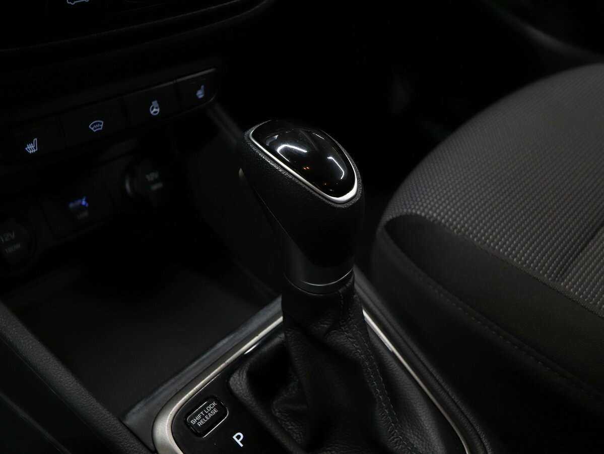 Купить Hyundai Solaris с пробегом. Фото: #8