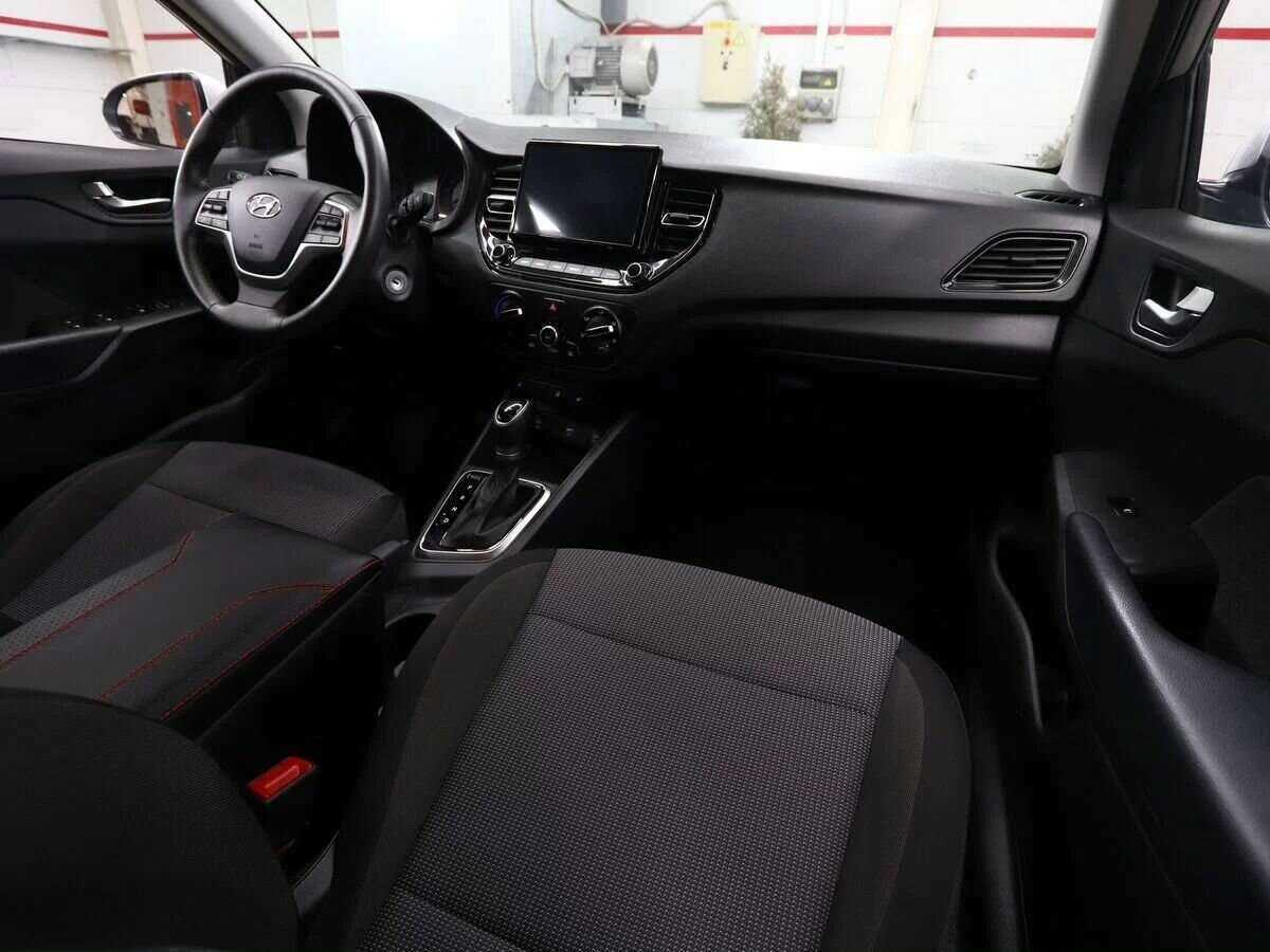 Купить Hyundai Solaris с пробегом. Фото: #15