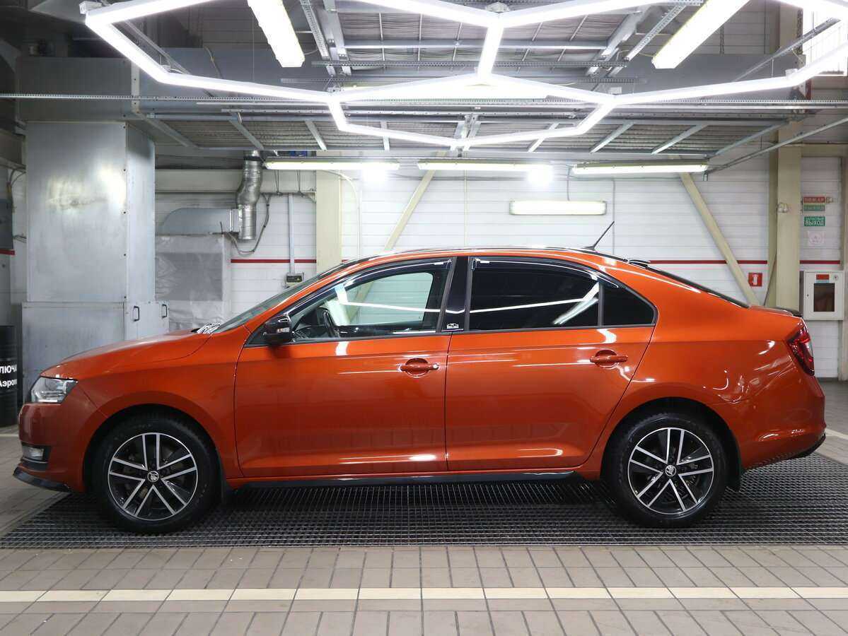 Купить Skoda Rapid с пробегом. Фото: #6