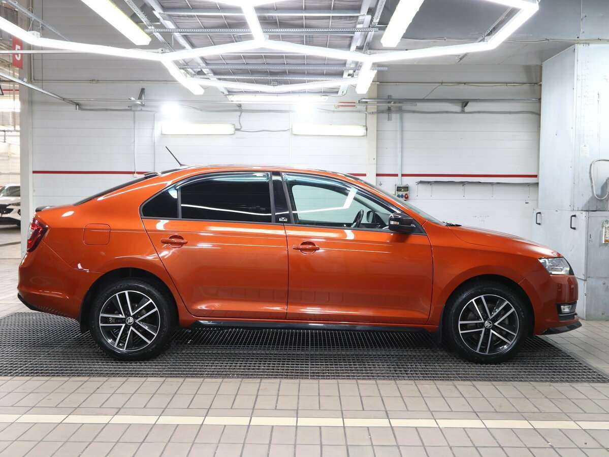 Купить Skoda Rapid с пробегом. Фото: #13