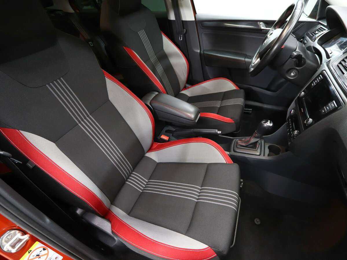 Купить Skoda Rapid с пробегом. Фото: #14