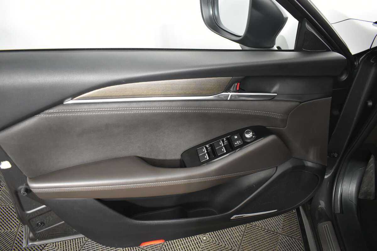 Купить Mazda 6 с пробегом. Фото: #12