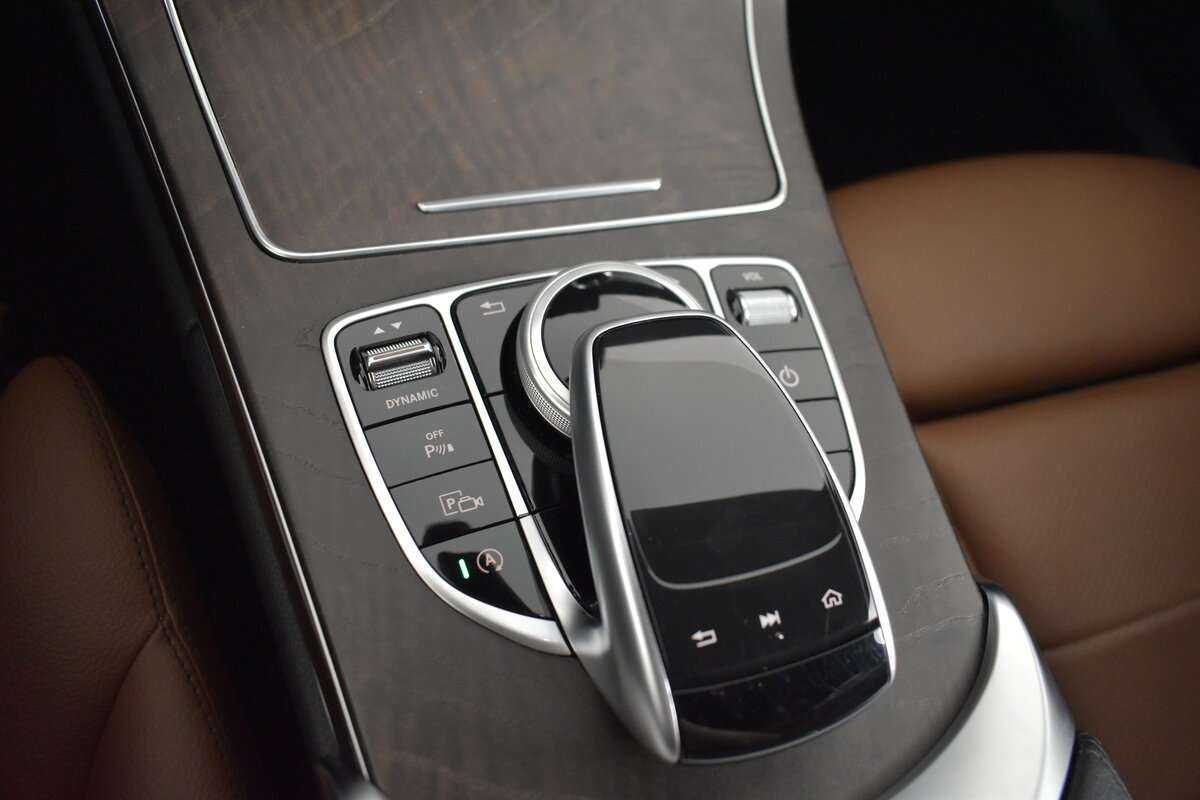 Купить Mercedes-Benz C-Класс с пробегом. Фото: #16