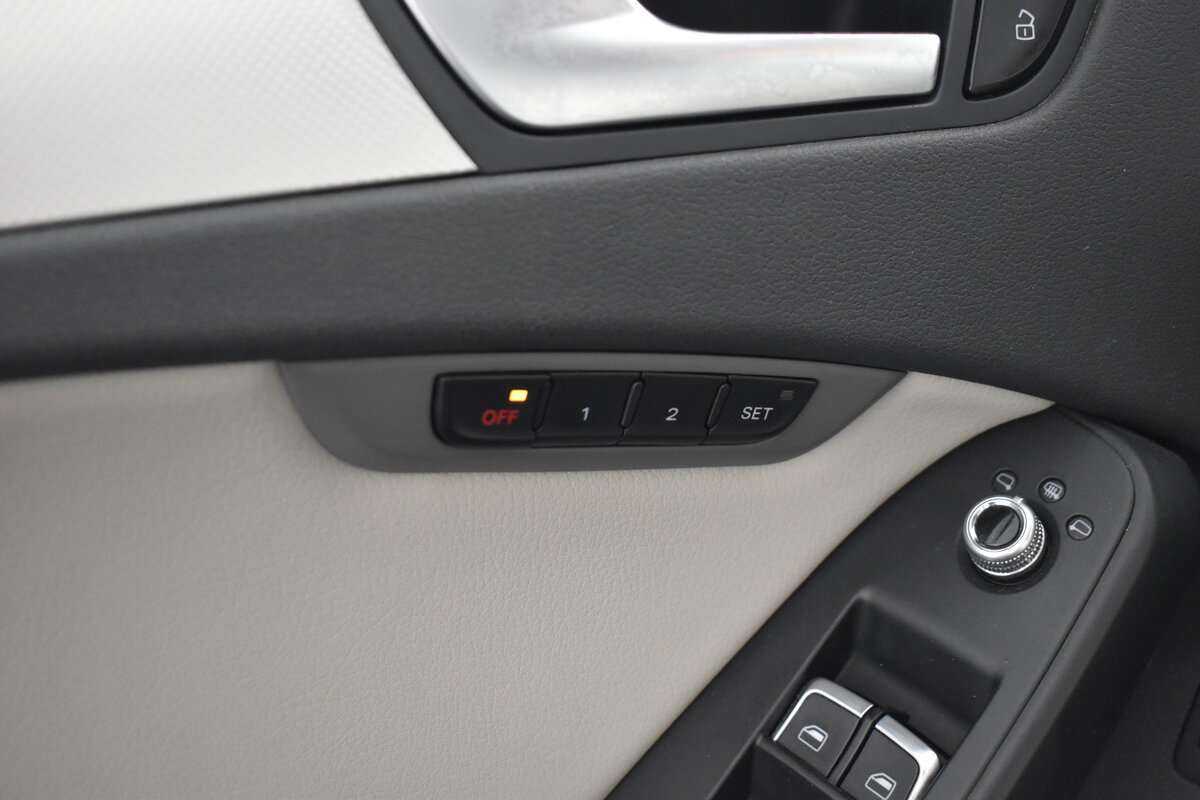 Купить Audi A4 с пробегом. Фото: #8