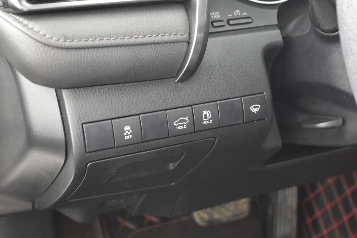 Купить Toyota Camry с пробегом. Фото: #8