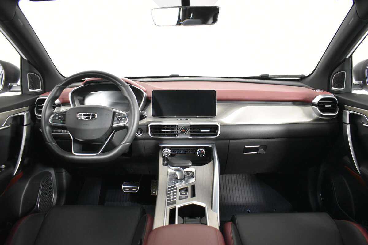 Купить Geely Coolray с пробегом. Фото: #13