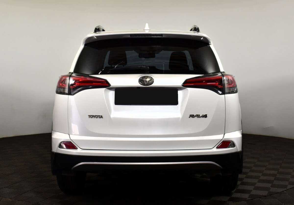 Купить Toyota RAV4 с пробегом. Фото: #4