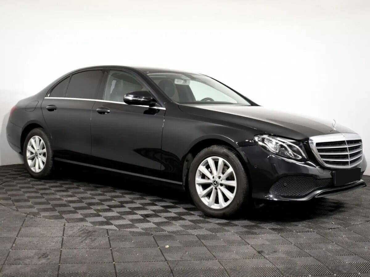 Купить Mercedes-Benz E-Класс с пробегом. Фото: #2