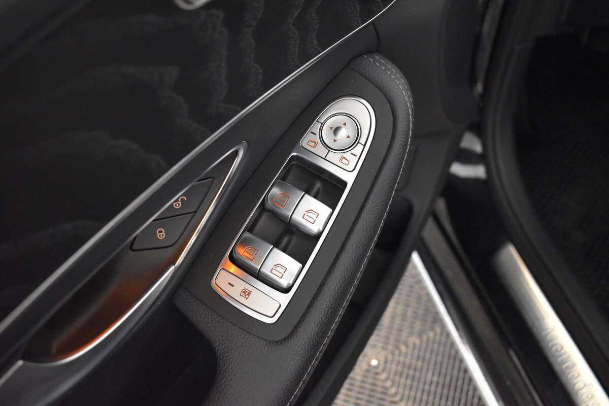 Купить Mercedes-Benz C-Класс с пробегом. Фото: #6