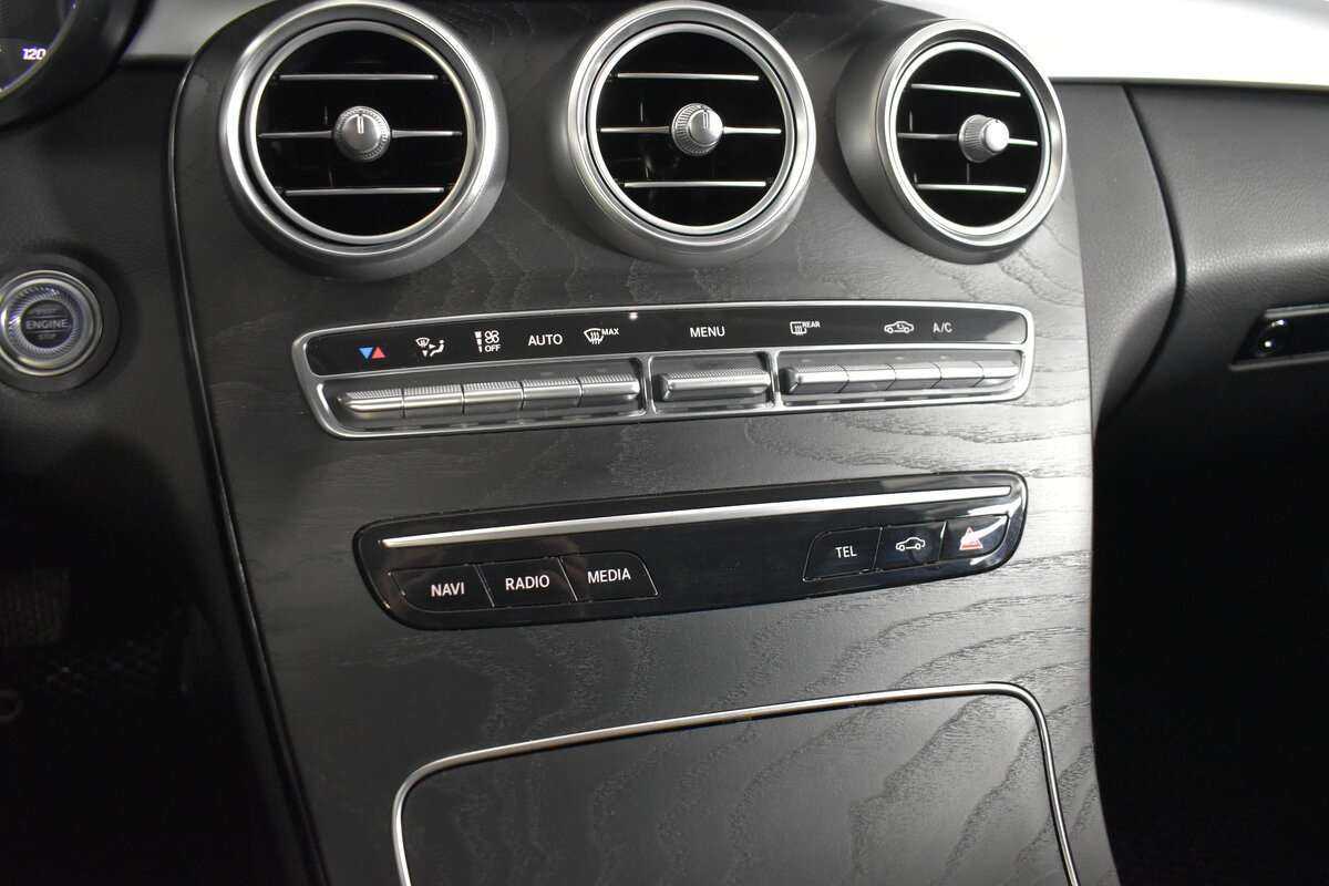 Купить Mercedes-Benz C-Класс с пробегом. Фото: #16