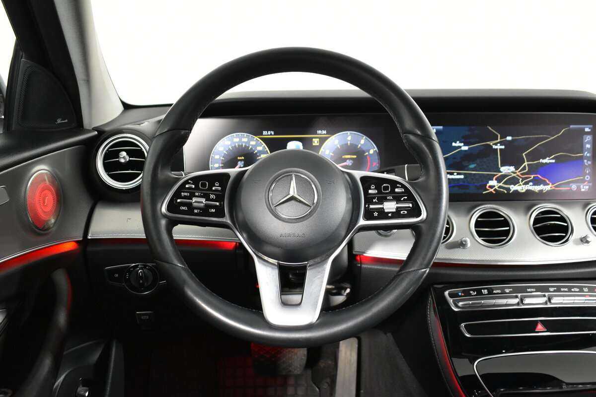 Купить Mercedes-Benz E-Класс с пробегом. Фото: #11