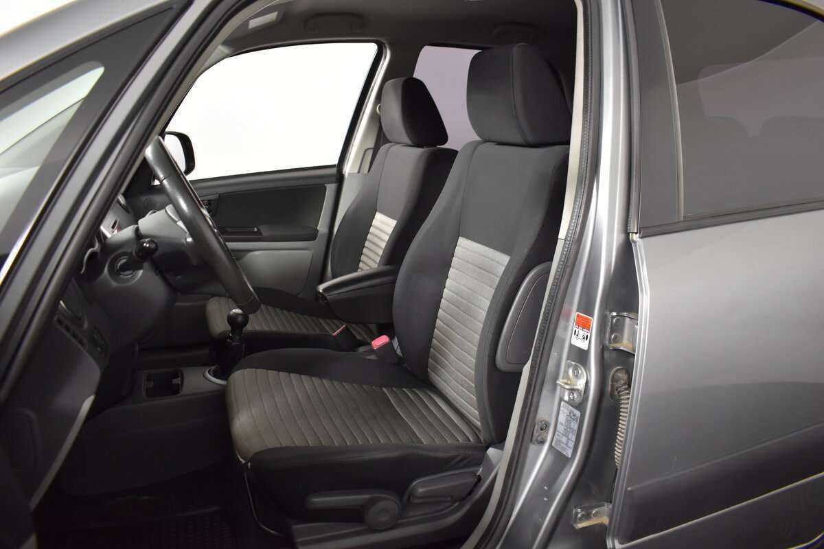 Купить Suzuki SX4 с пробегом. Фото: #6