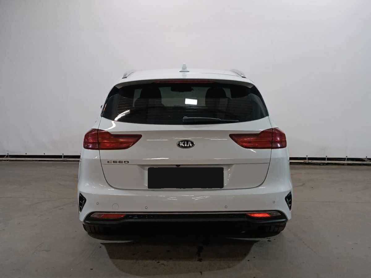 Купить Kia Ceed с пробегом. Фото: #5