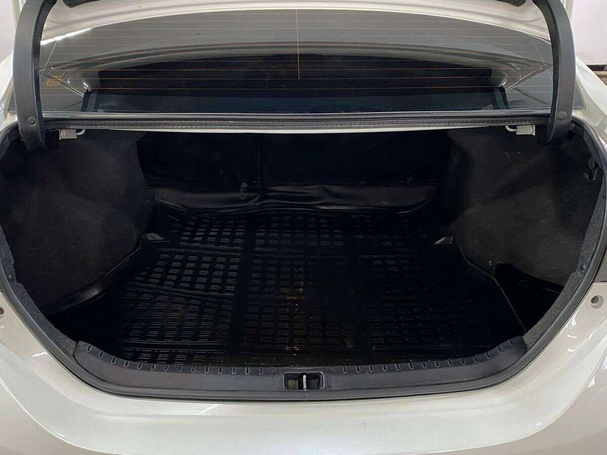 Купить Toyota Corolla с пробегом. Фото: #16
