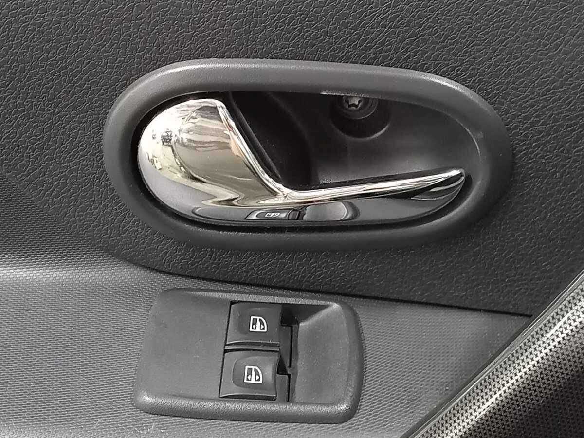 Купить Renault Sandero с пробегом. Фото: #13