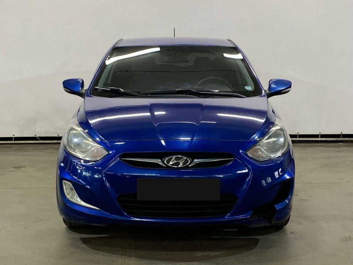 Купить Hyundai Solaris с пробегом. Фото: #1