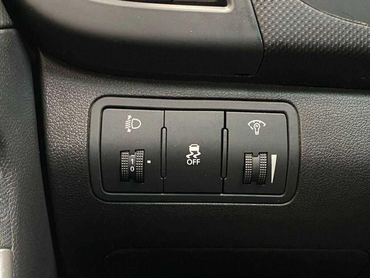 Купить Hyundai Solaris с пробегом. Фото: #15