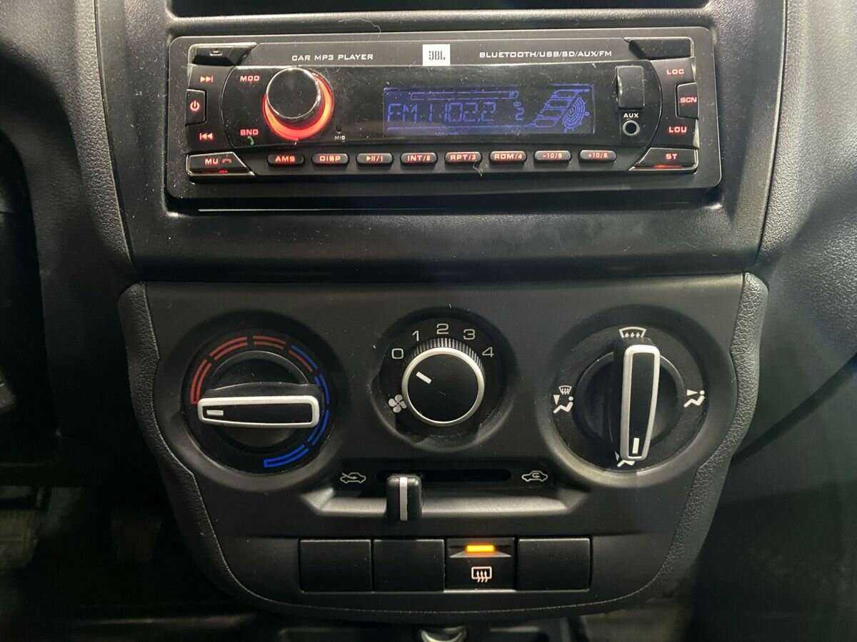 Купить Lada (ВАЗ) Granta с пробегом. Фото: #11