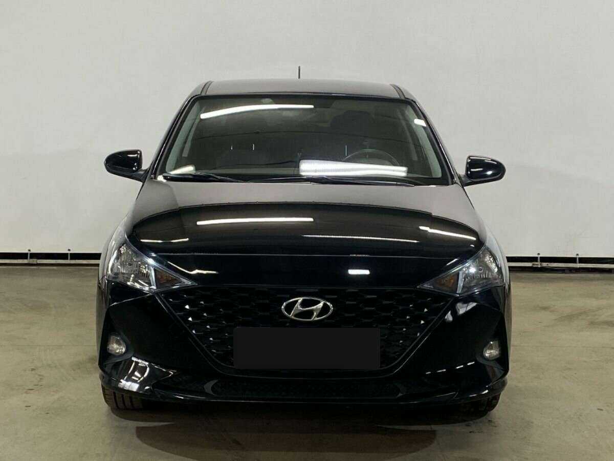 Купить Hyundai Solaris с пробегом. Фото: #1