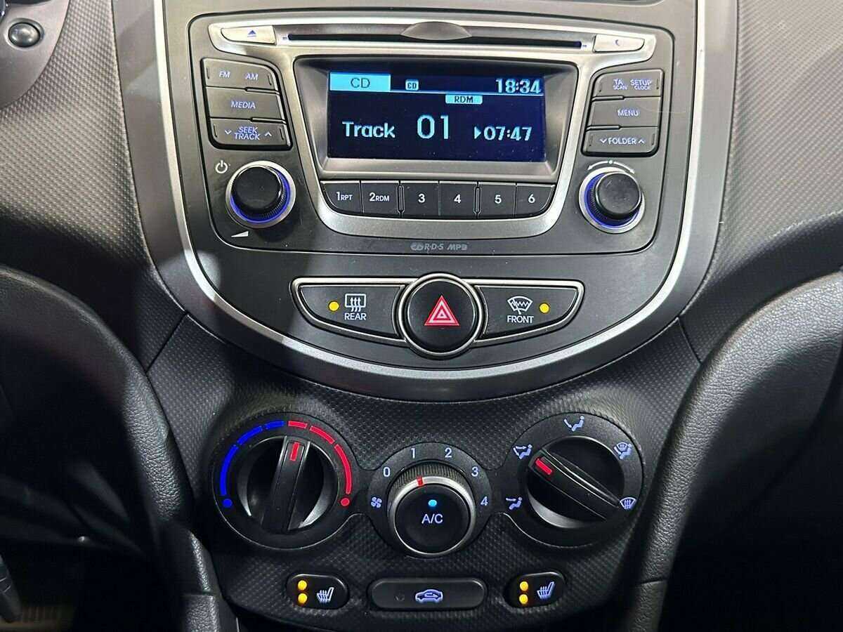 Купить Hyundai Solaris с пробегом. Фото: #12