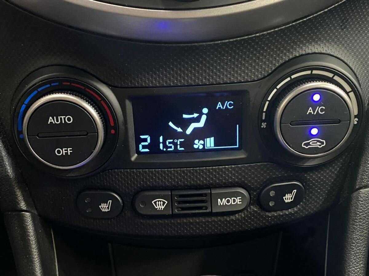 Купить Hyundai Solaris с пробегом. Фото: #14