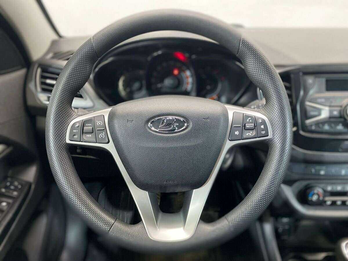 Купить Lada (ВАЗ) Vesta с пробегом. Фото: #11