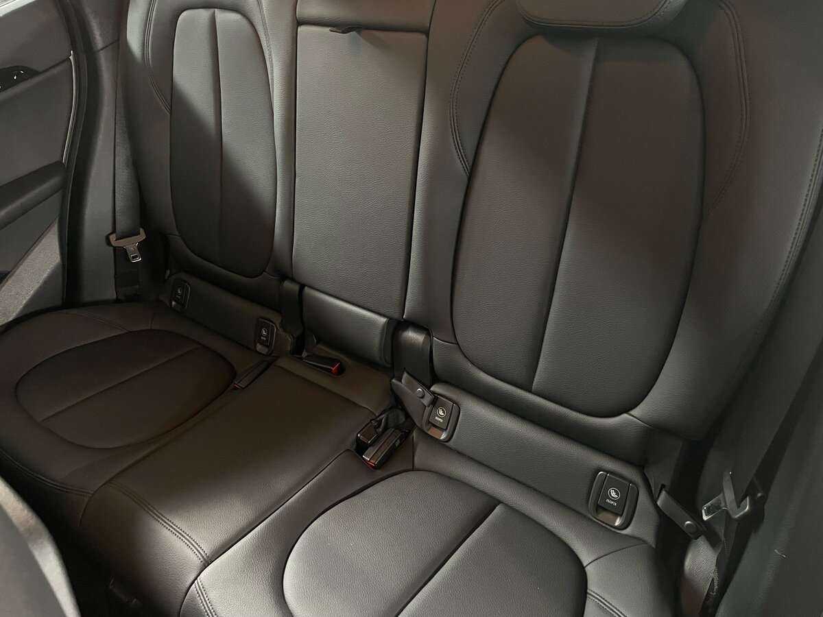 Купить BMW X1 с пробегом. Фото: #18